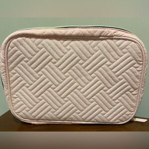 NWOT Pink Quilted Travel Jewelry Bag